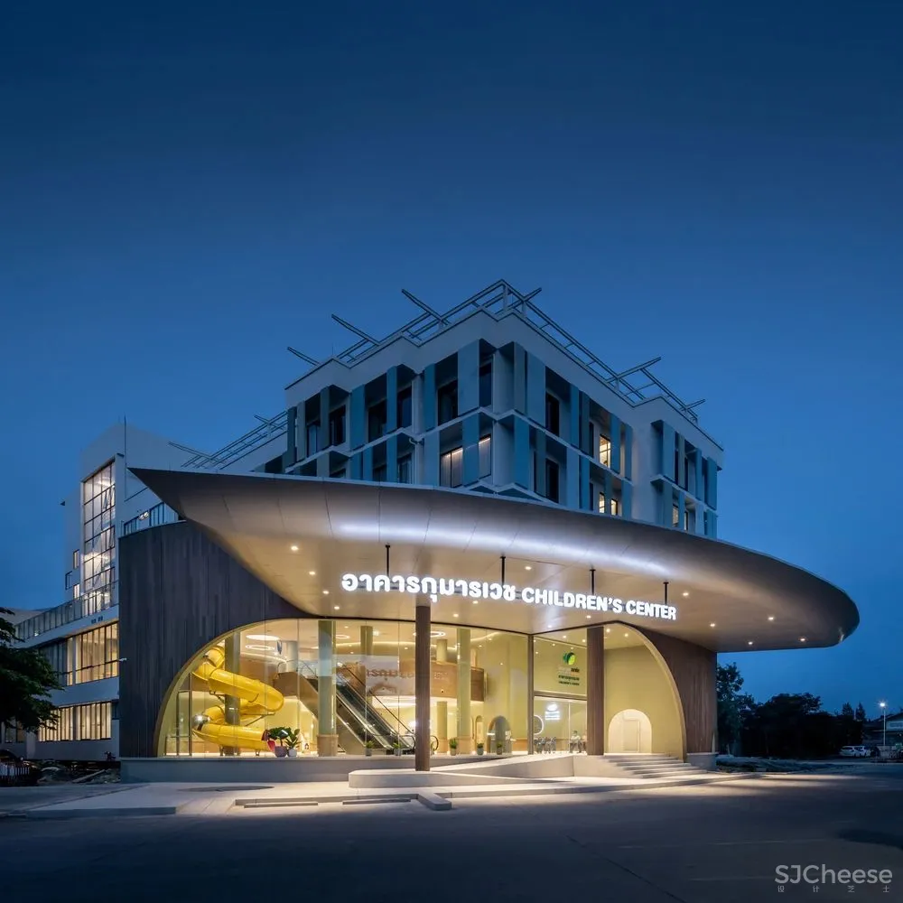 泰国这家儿童医院,设计的像个游乐场,让孩子不再害怕看病!