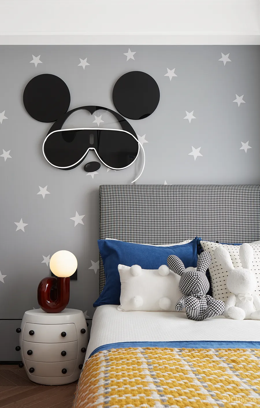 岳蒙：艺术灵性，驾驭自由生活！