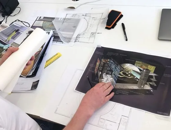 90后大厨打造沉浸式餐厅设计,颠覆传统用餐体验,连大门都出乎意料......