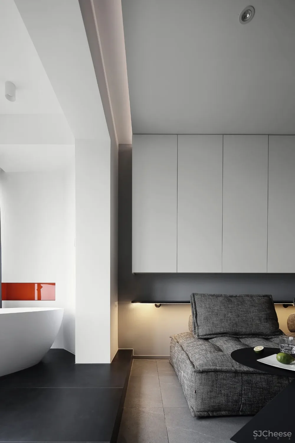 界面穿插、体块交叠,层次丰富的多维空间 云行设计