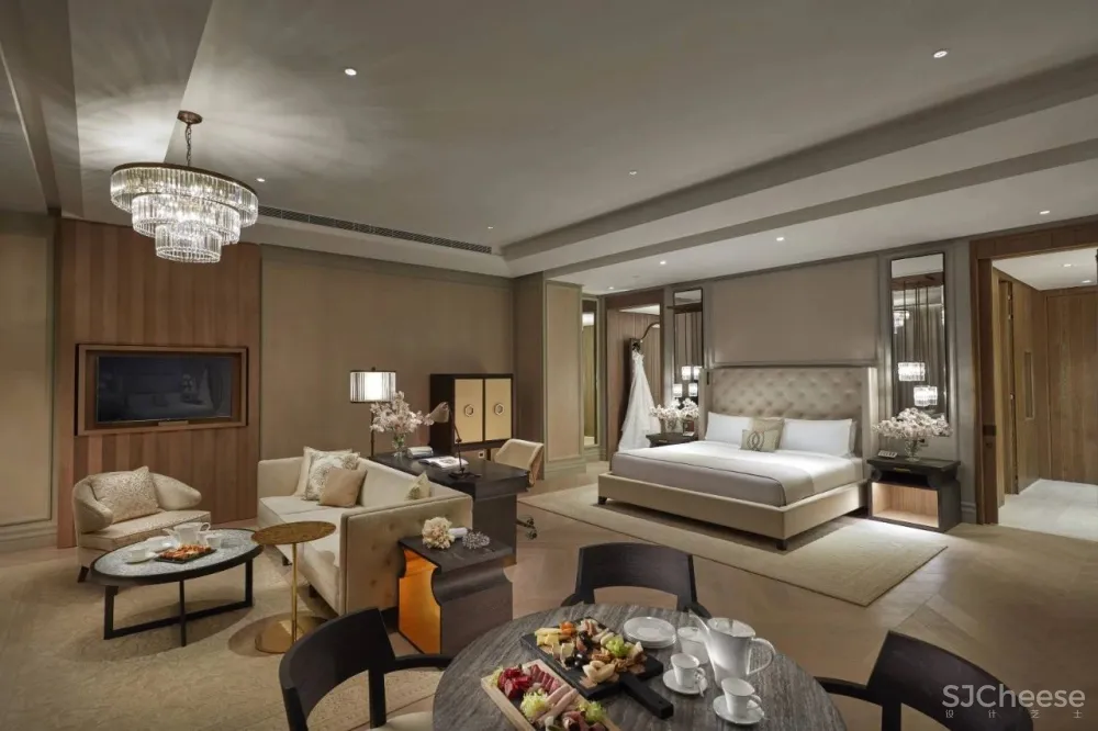 【11万住一晚】中东第一家扇子酒店 迪拜朱美拉文华东方!