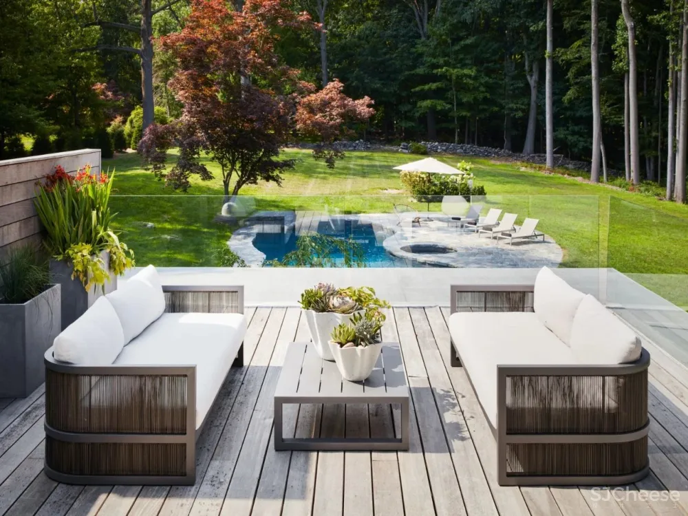 Christian Siriano現代主義避難所