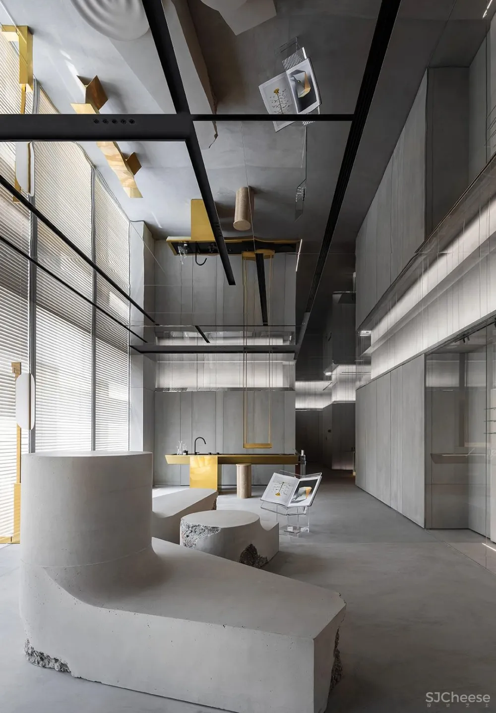 DOMANI 东仓 亮如白昼的夜及温和的肢解