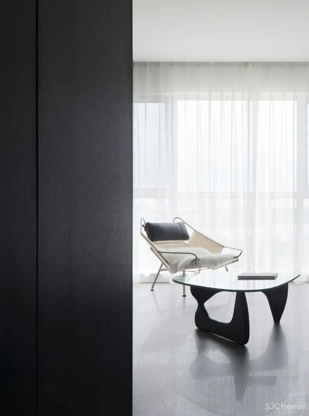 150㎡黑白现代风,将色彩运用到极致,时髦灵动