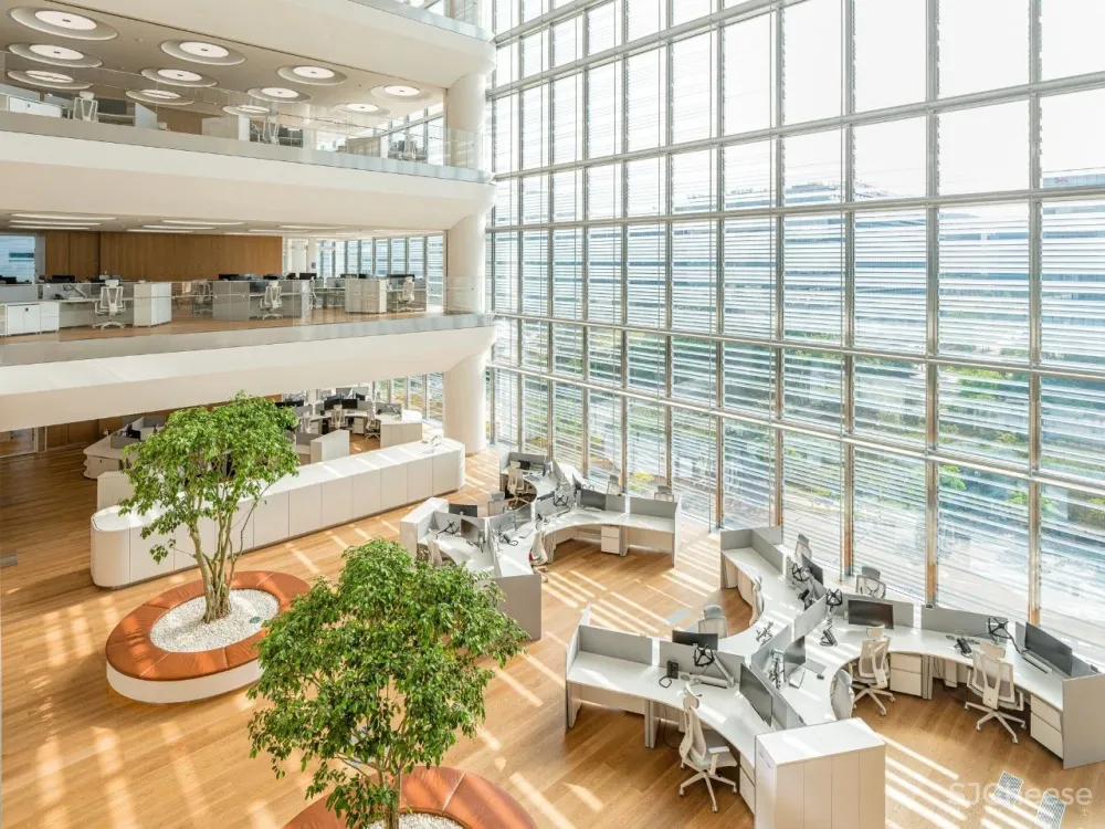 韩国首尔这栋新的总部大楼,吊顶的圆灯太魔性了,密恐慎入!