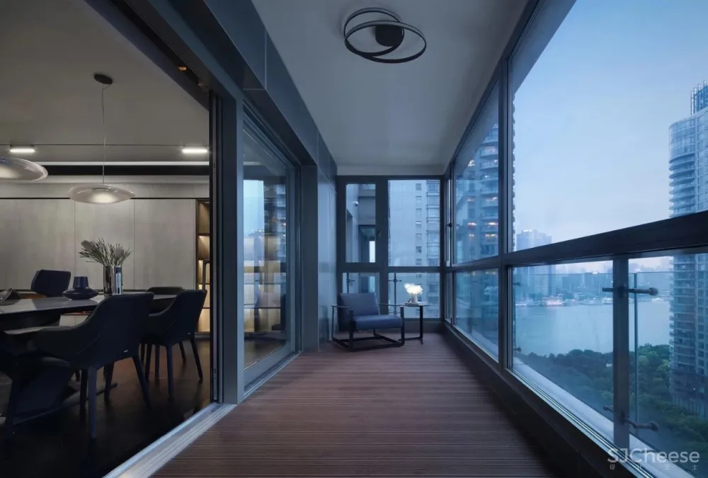 轻奢雅灰美宅:转了半个地球的沪上业主直言,好的地方还是家