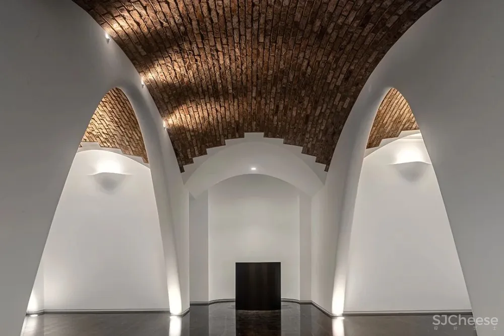 Marisfrolg 总部,时尚与艺术的完美融合,惊艳深圳