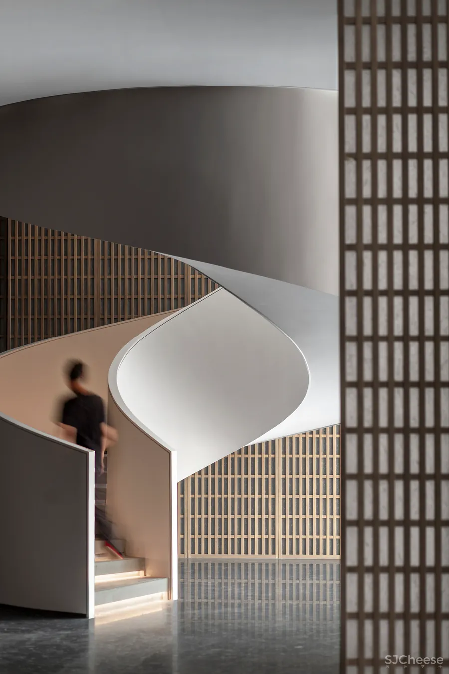 成都从不缺高端设计的楼盘，凭什么万科脱颖而出？