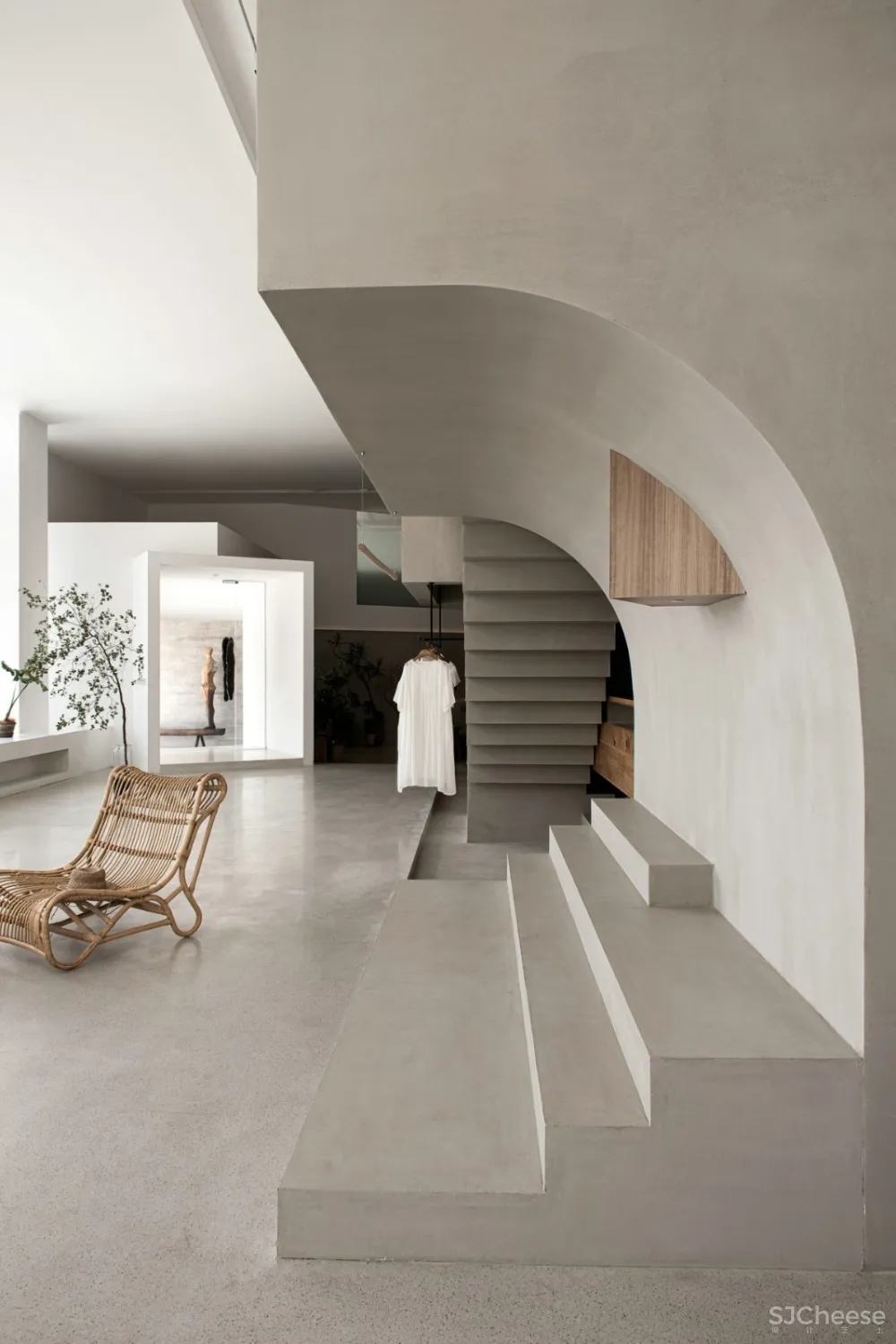 侘寂风在服装店面的运用