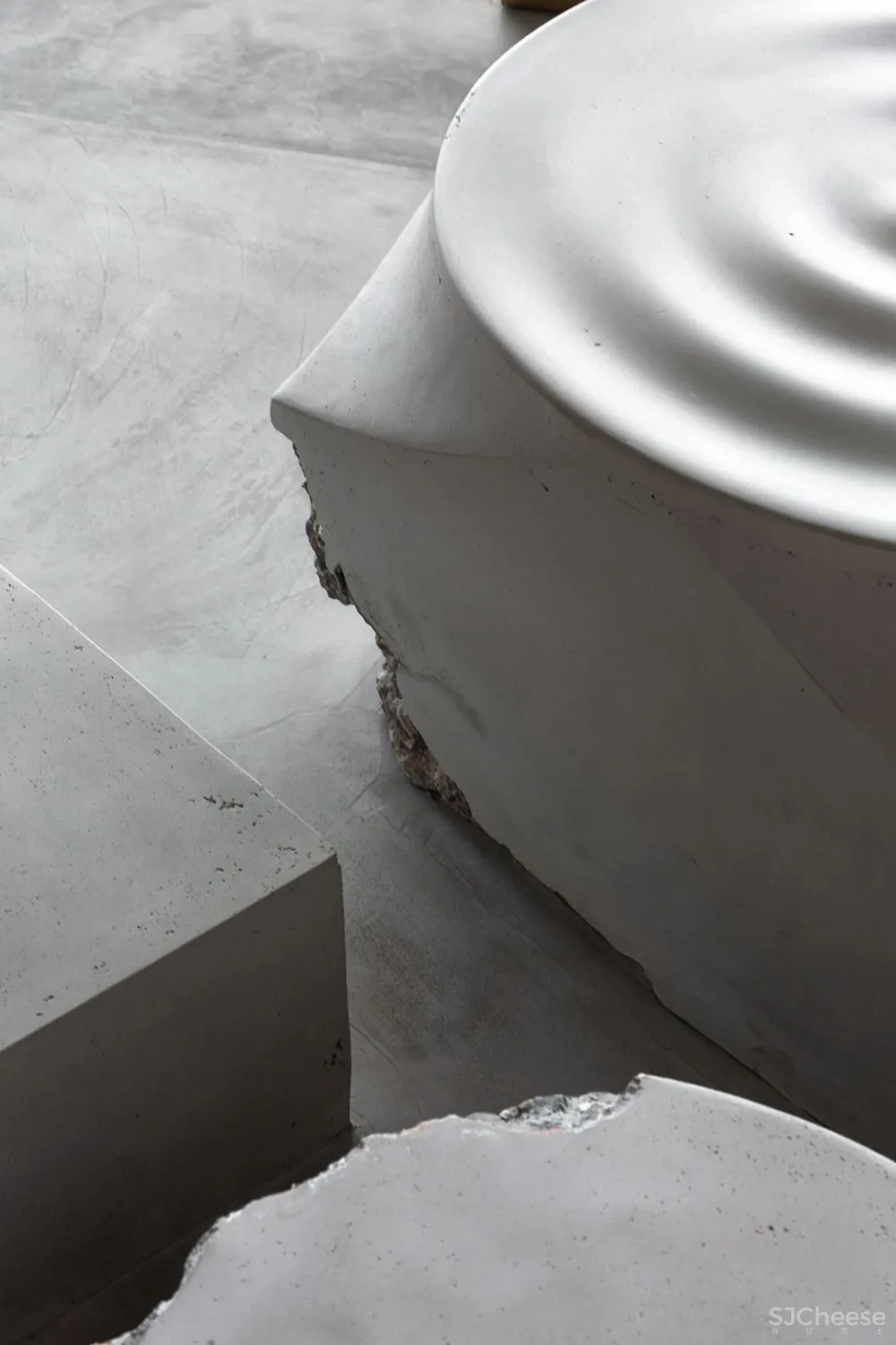 DOMANI 东仓 亮如白昼的夜及温和的肢解