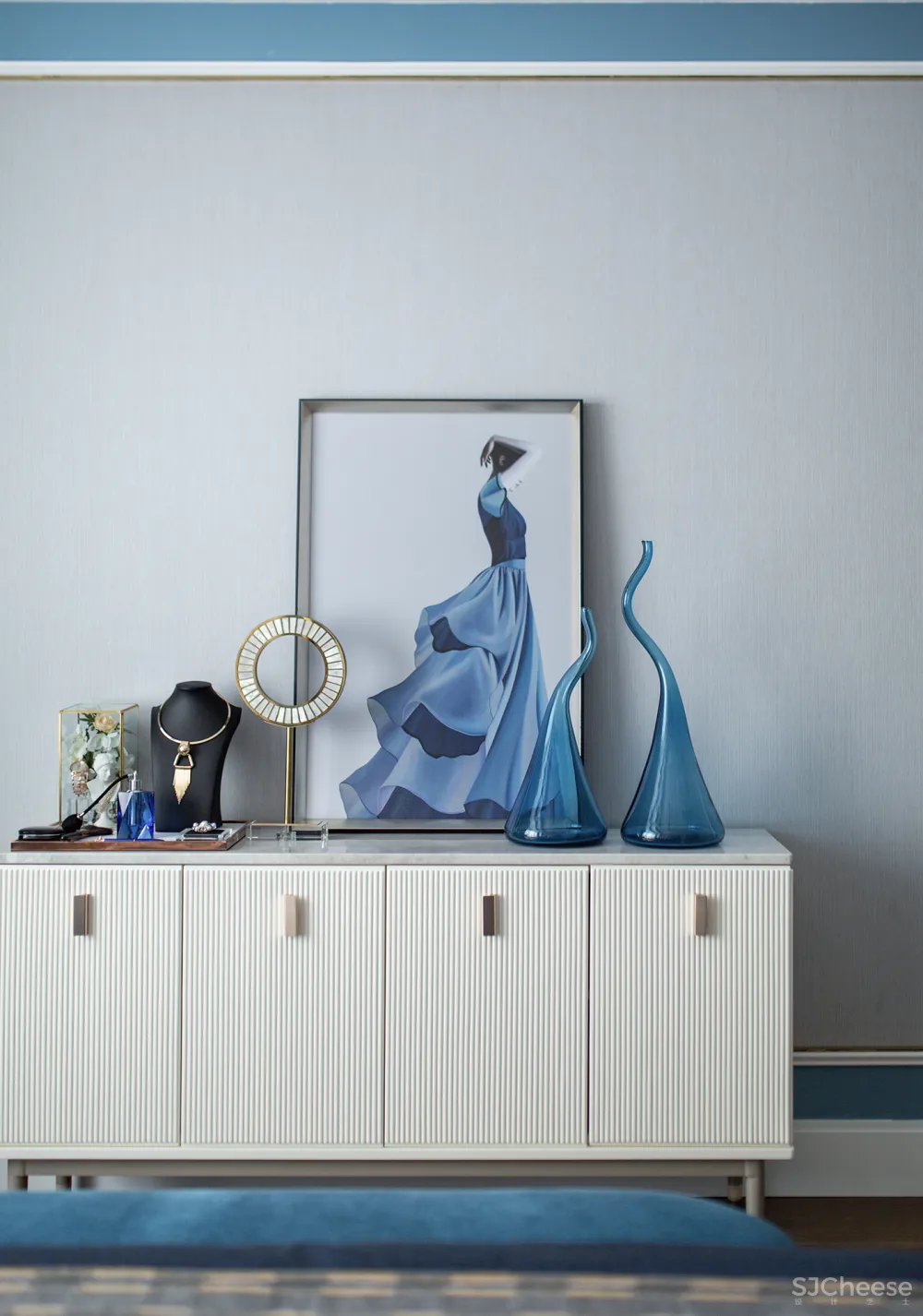 让我们静心聆听丝巾诉说的动人故事 ,Hermès l 红星地产×香港方黄新作