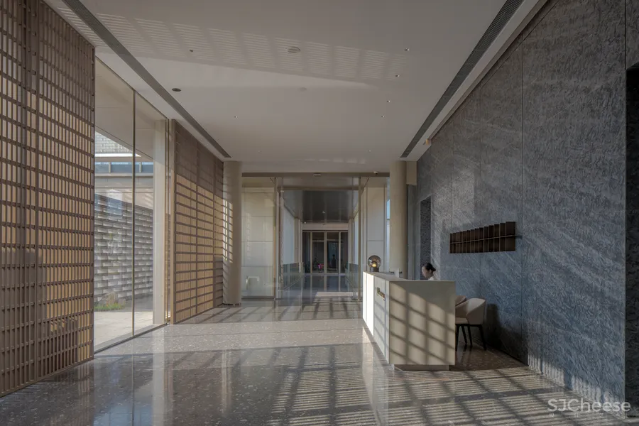 成都从不缺高端设计的楼盘，凭什么万科脱颖而出？