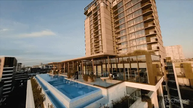 大尺度22米高人工瀑布 顶层无边泳池 生态豪宅新玩法