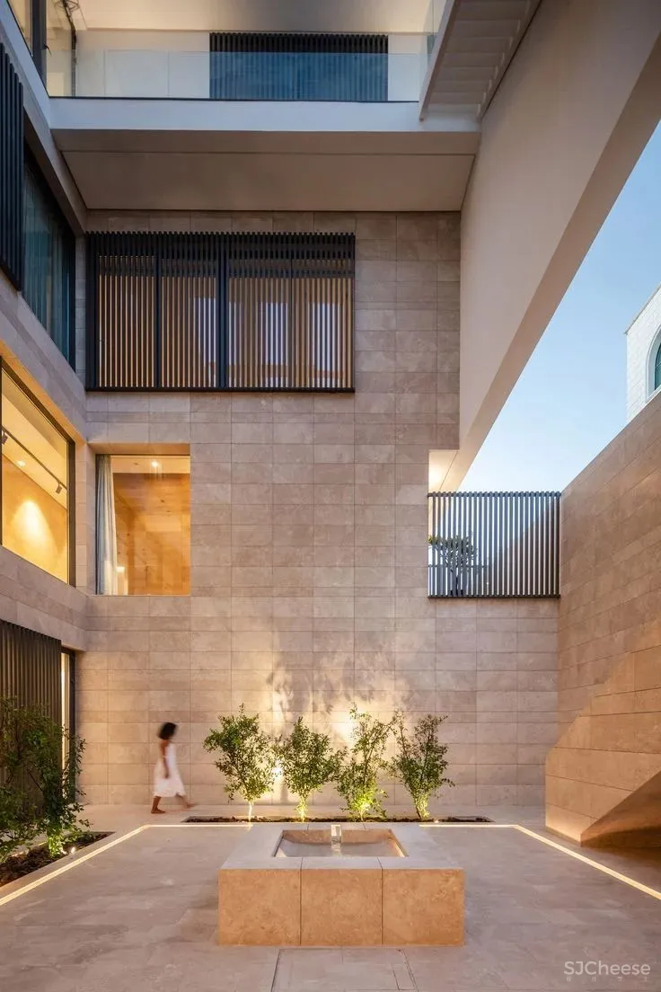 买不起别墅,就买一楼带下沉式庭院的户型!