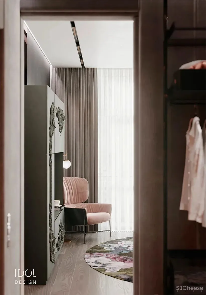 122m²轻奢私宅,红与黑,竞芳菲