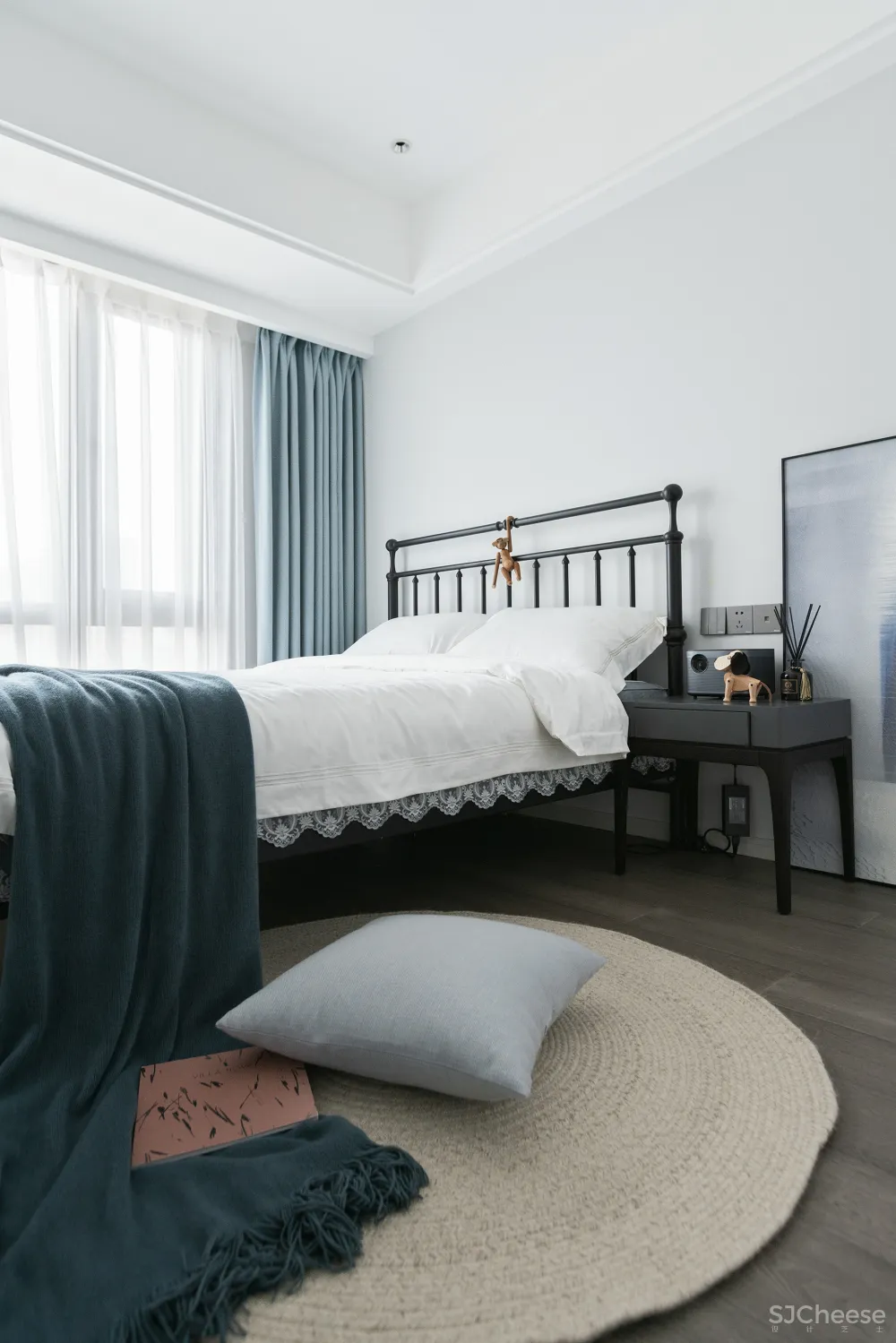 张津玮:木与石、黑与白,回归家的烟火气