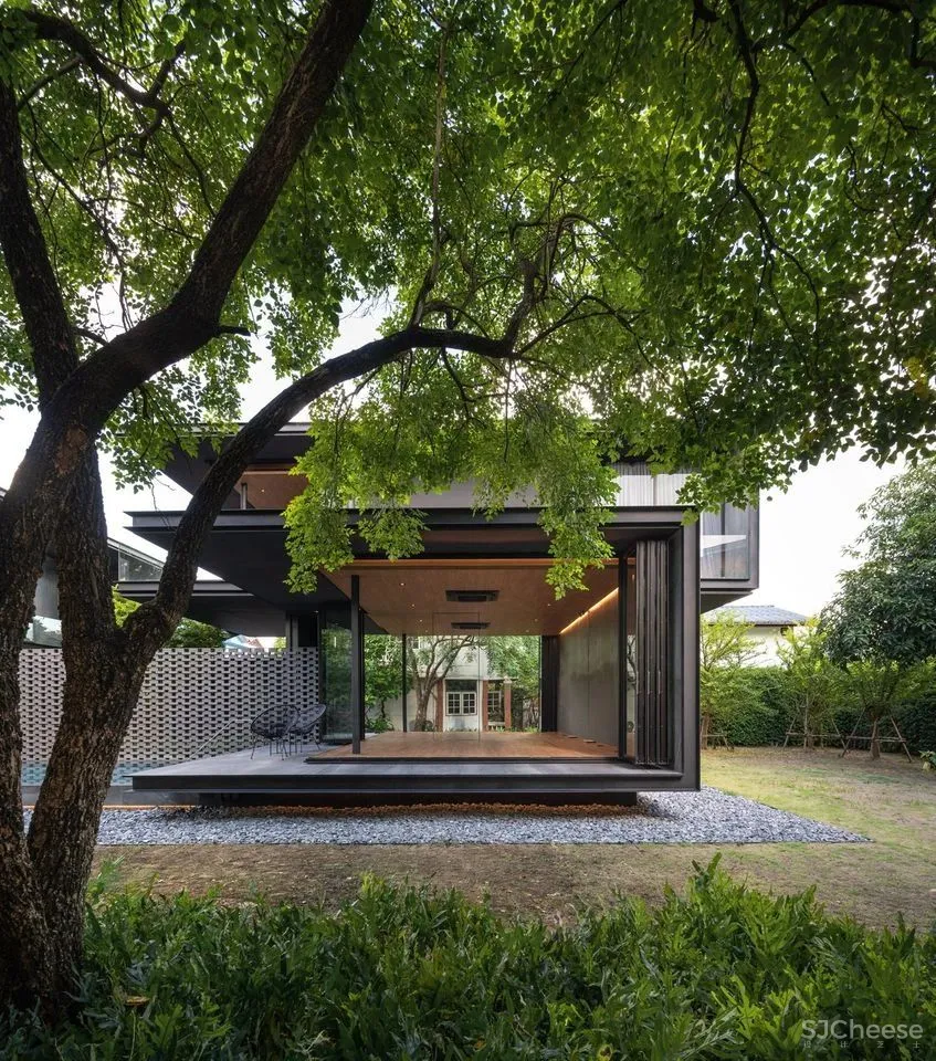 泰国机师450㎡的家,与阳光绿意一起呼吸!