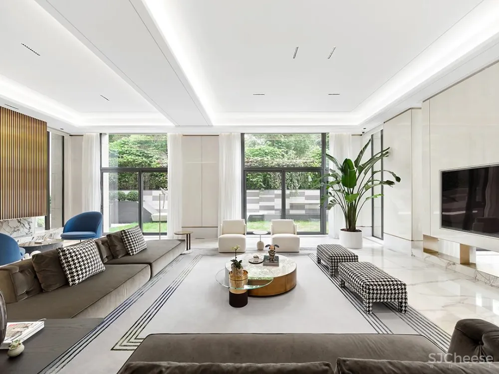 1800 m² 超级别墅，自带室内泳池、SPA等，宁静与奢华的都市桃源