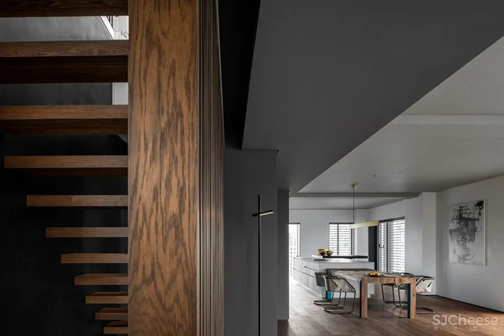 方磊 上海 555 m² 黄浦江畔顶层复式,大道至简,安静优雅!