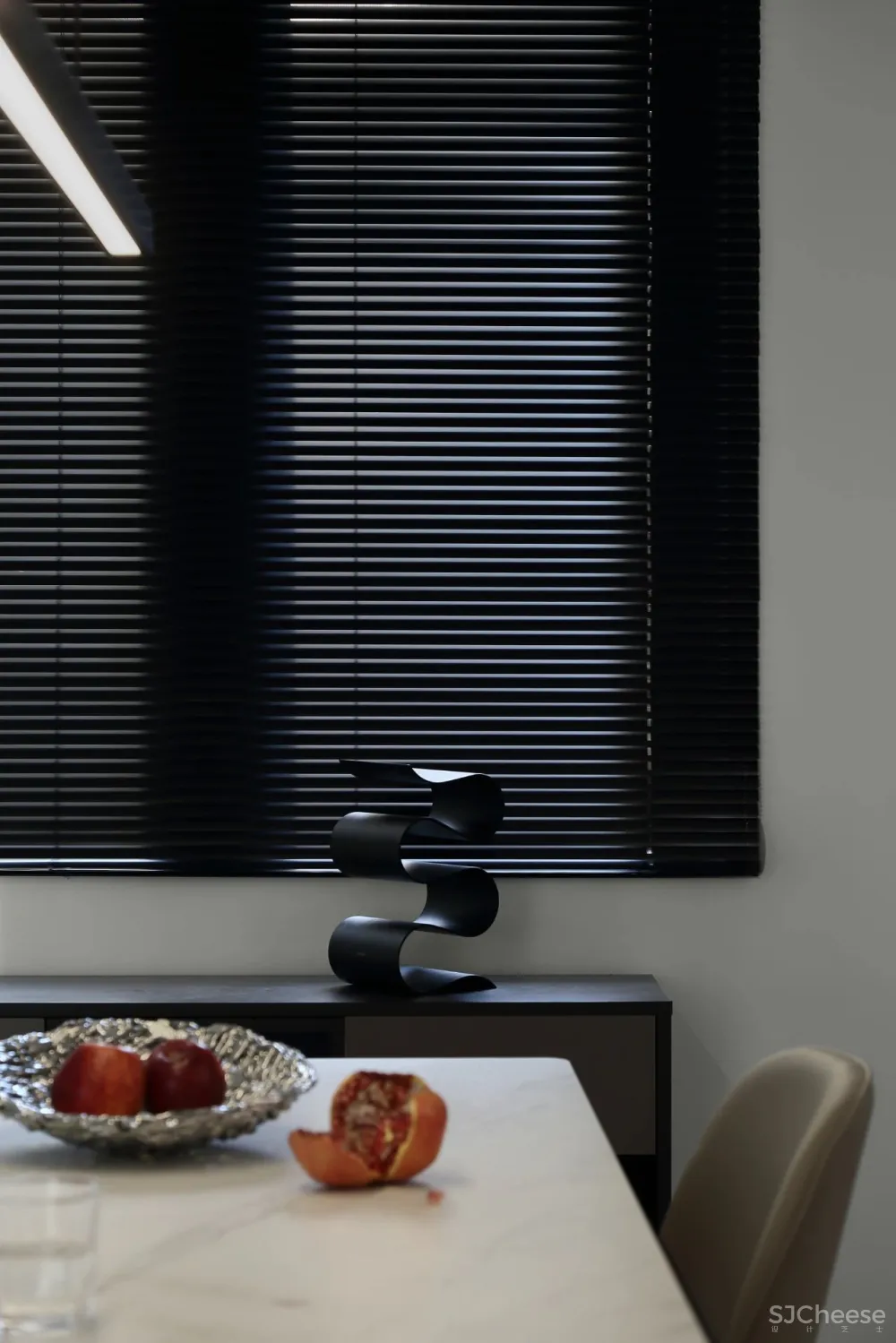 黑与白、木与石,空间的拓展与延伸 云行设计