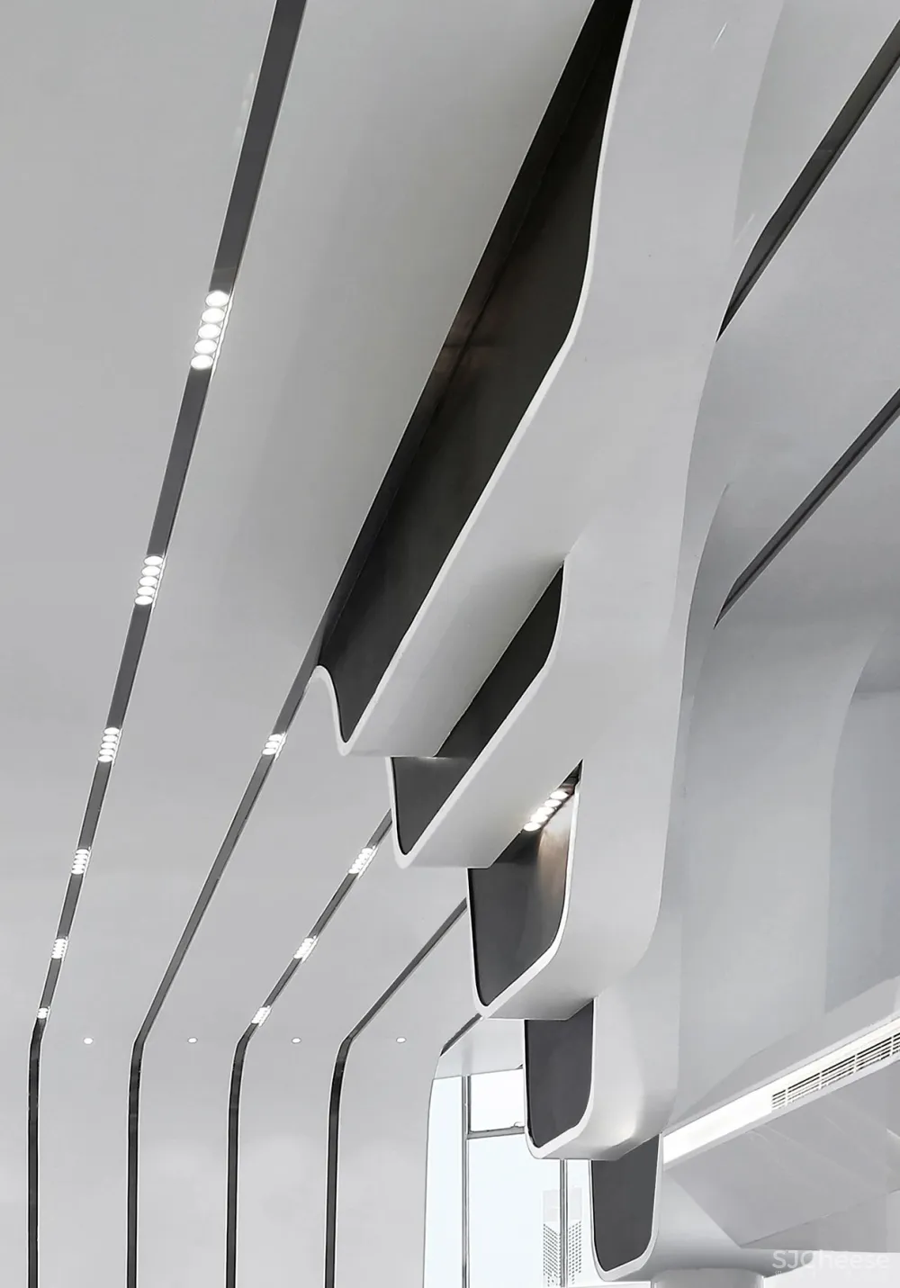 天鼓设计:线条的韵律,极简空间的秩序美学