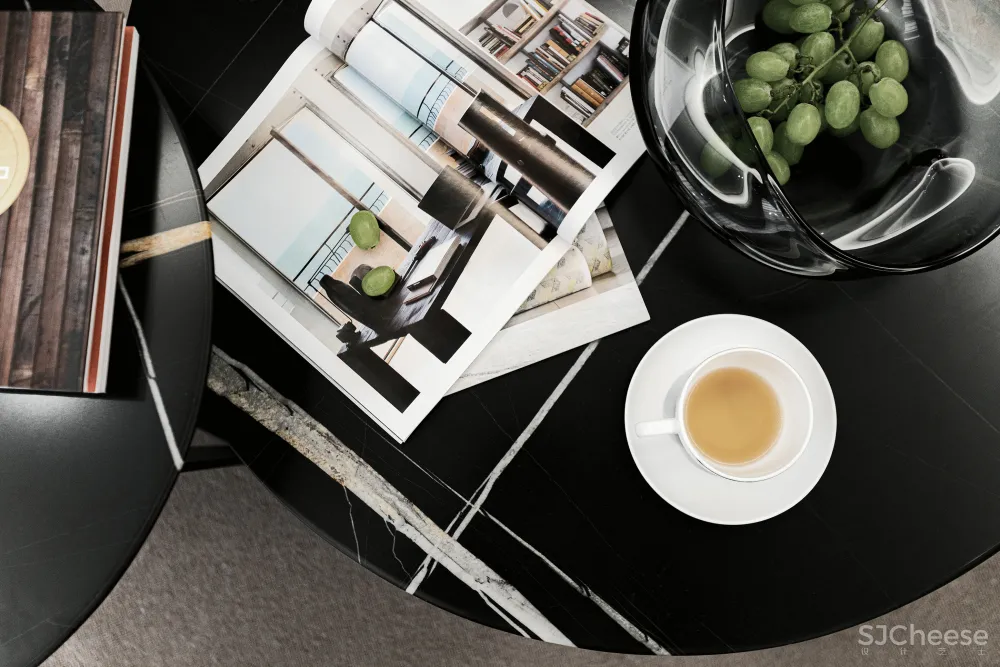 张津玮:木与石、黑与白,回归家的烟火气