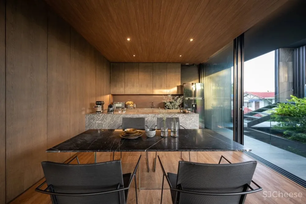 泰国机师450㎡的家,与阳光绿意一起呼吸!