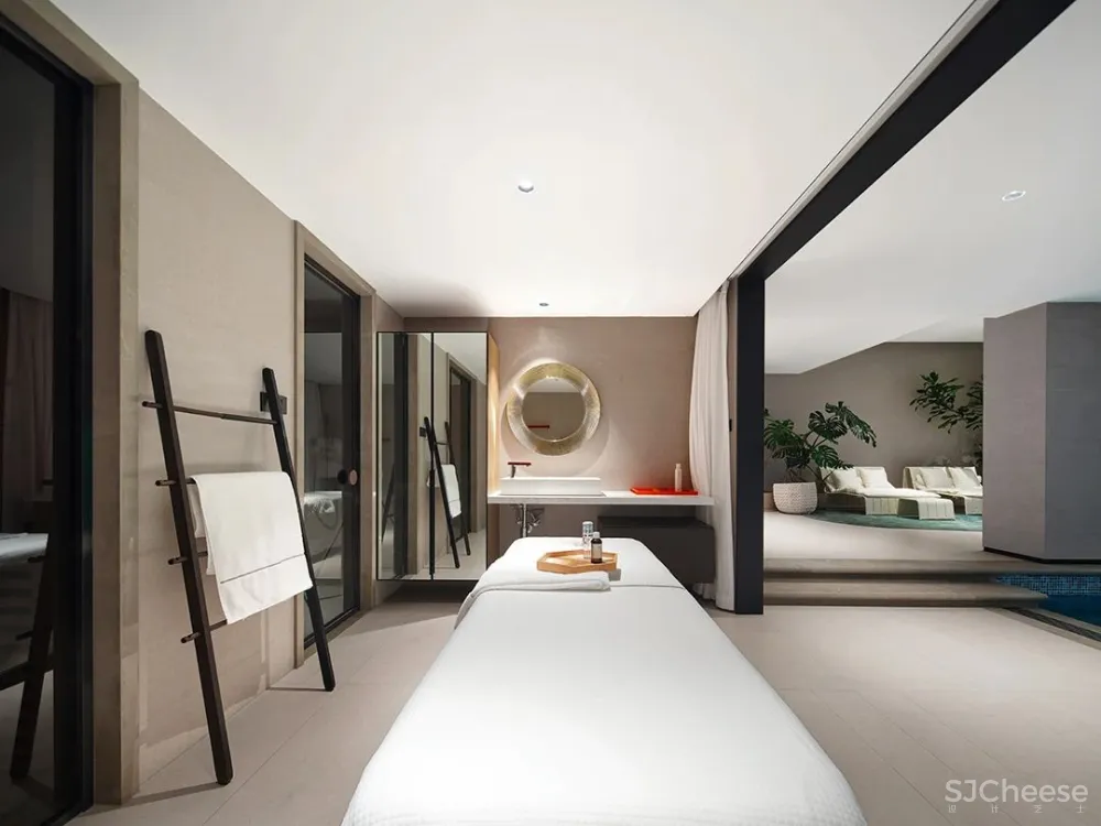 1800 m² 超级别墅，自带室内泳池、SPA等，宁静与奢华的都市桃源