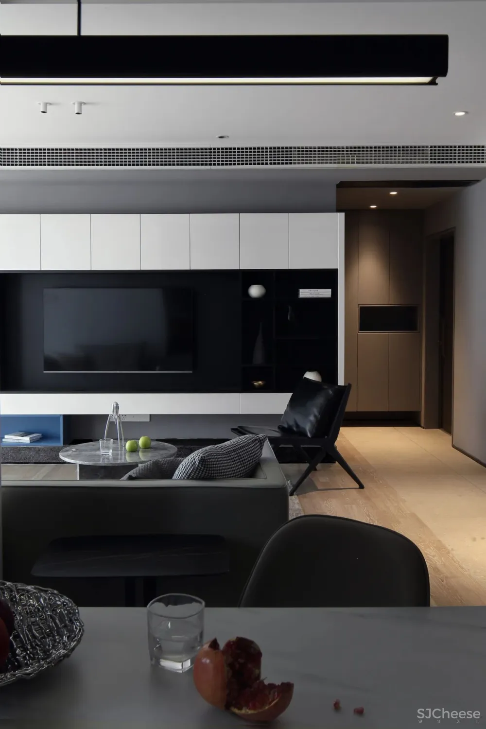 黑与白、木与石,空间的拓展与延伸 云行设计