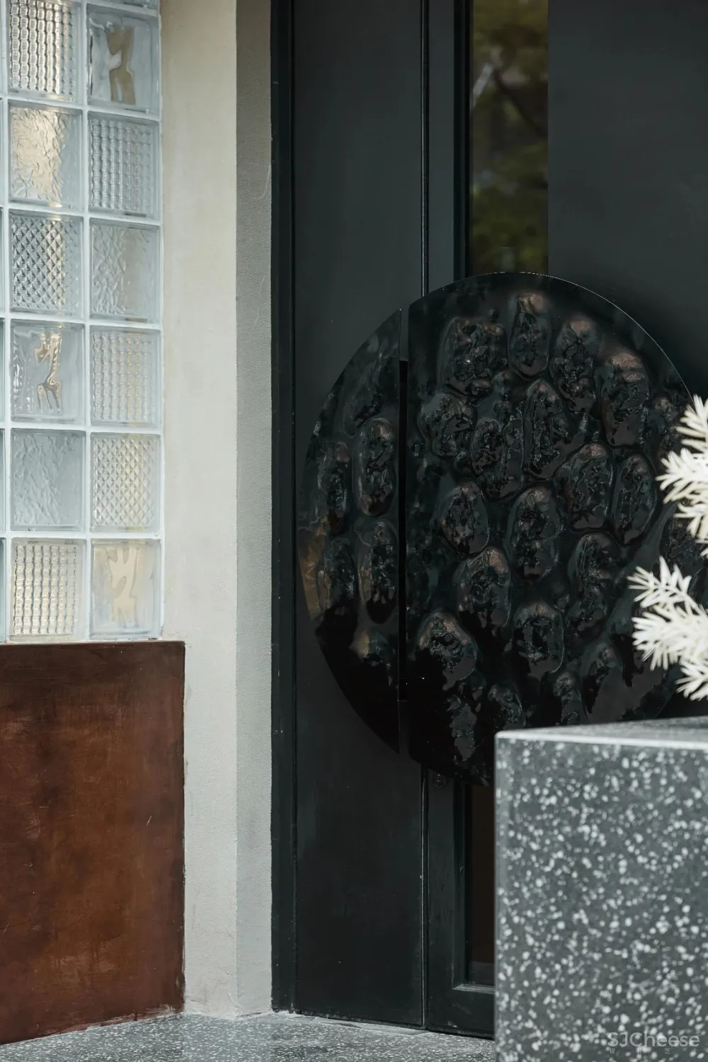 130㎡木质简约空间,兼顾传统与现代的神秘之美!