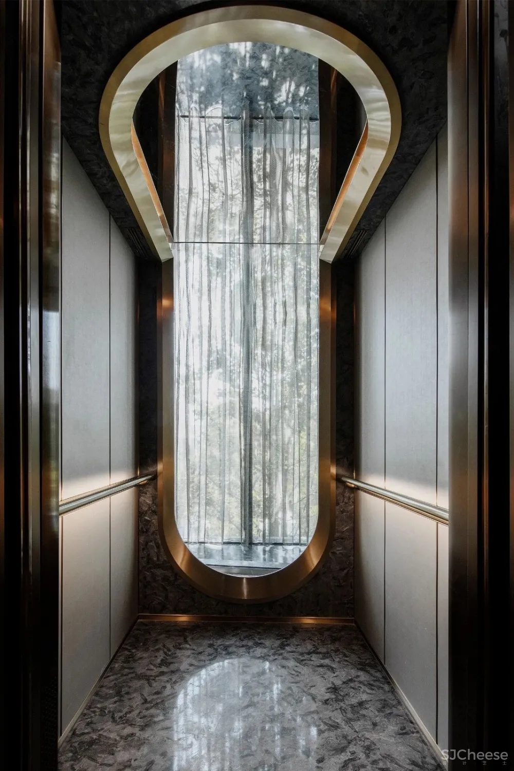 移步梦蓝美景,探寻安然意境 刘姮