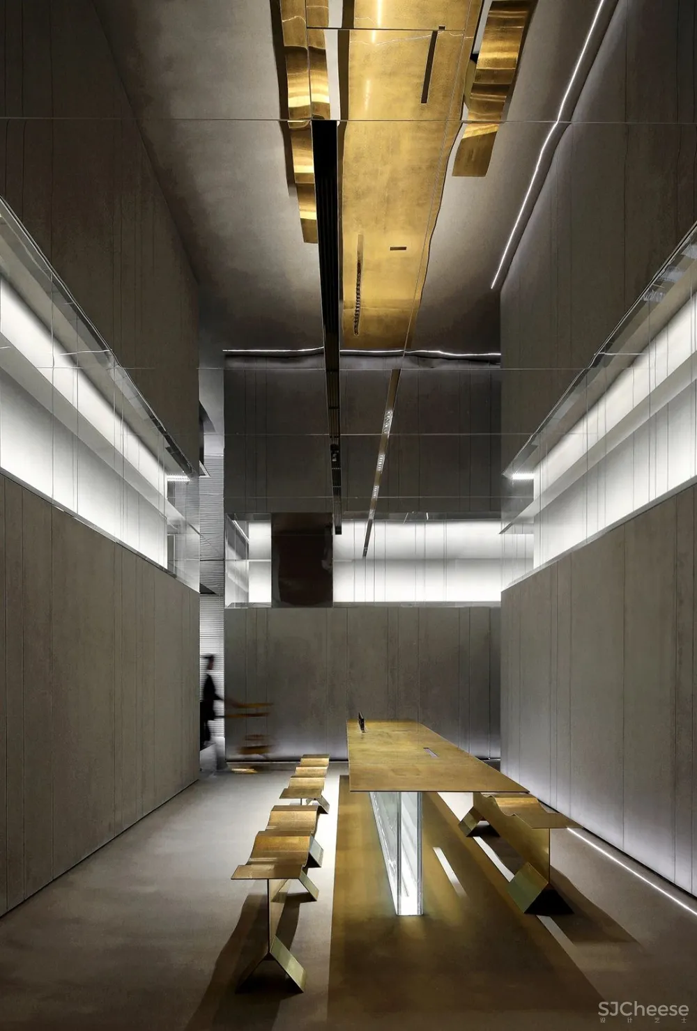 DOMANI 东仓 亮如白昼的夜及温和的肢解