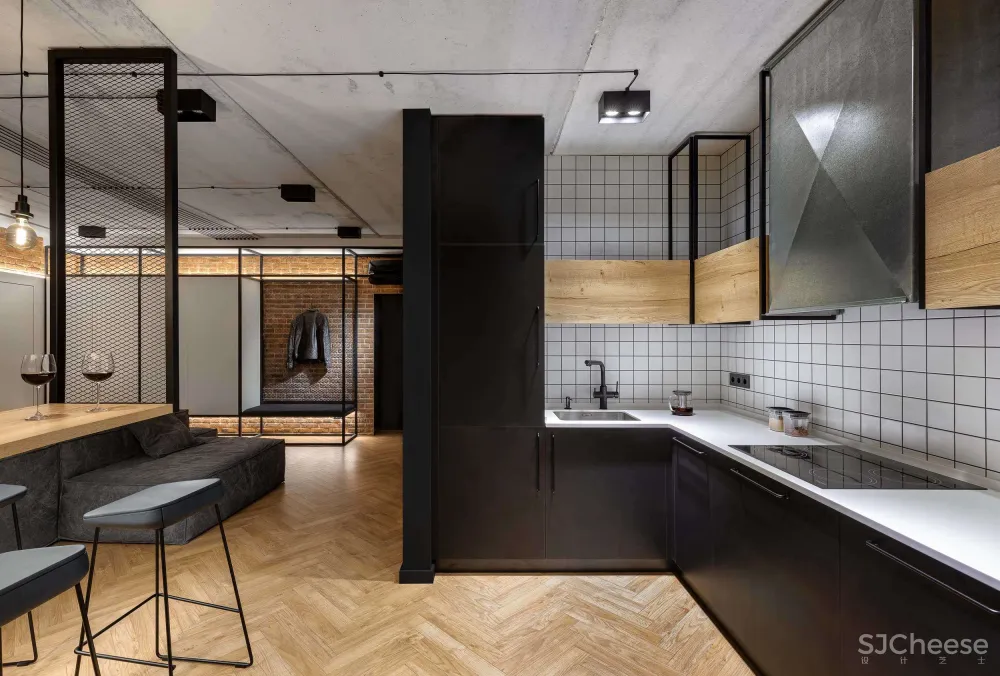 工业风两居室,层高不够,天花就这样装