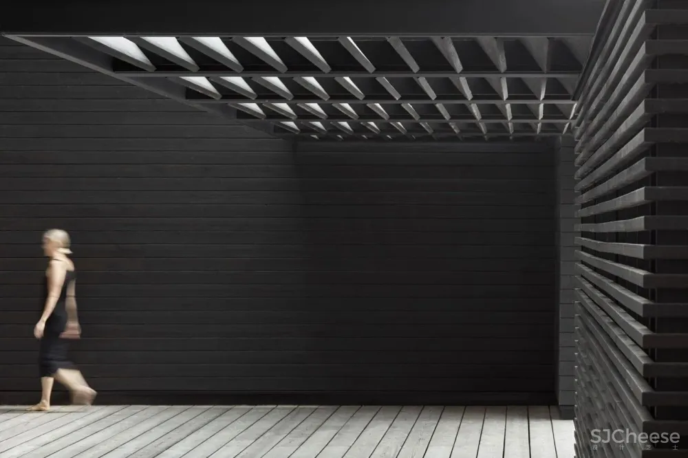 诗意空间的消解与重铸丨Akb Architects