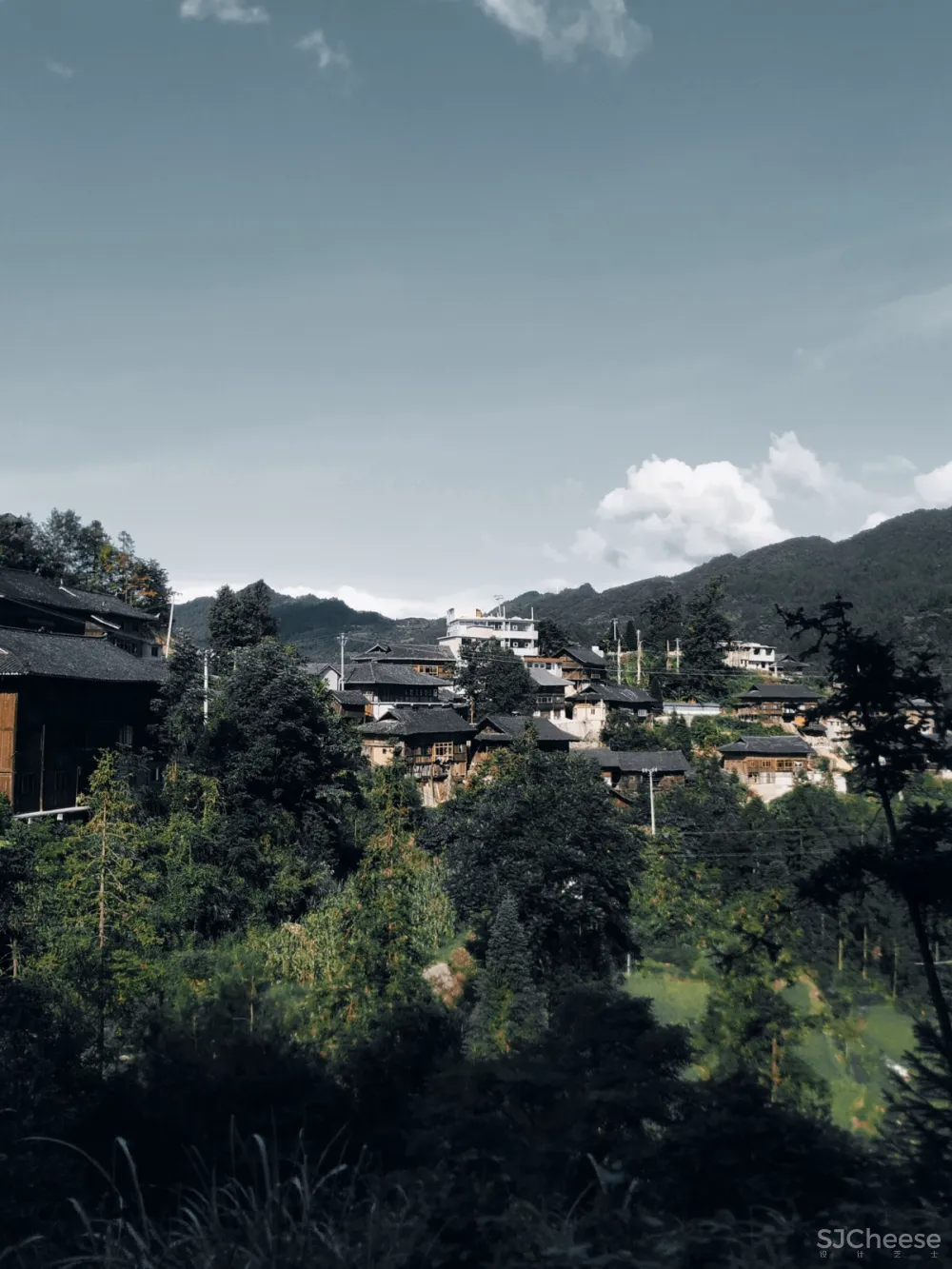 天下西江“控拜银匠村“