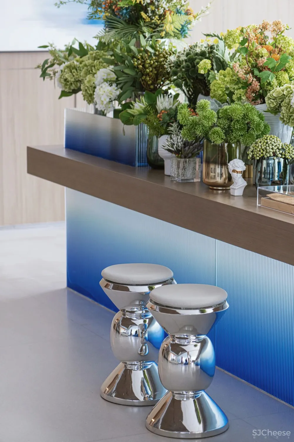 旭辉 x S.U.N丨光影交织的艺术集市