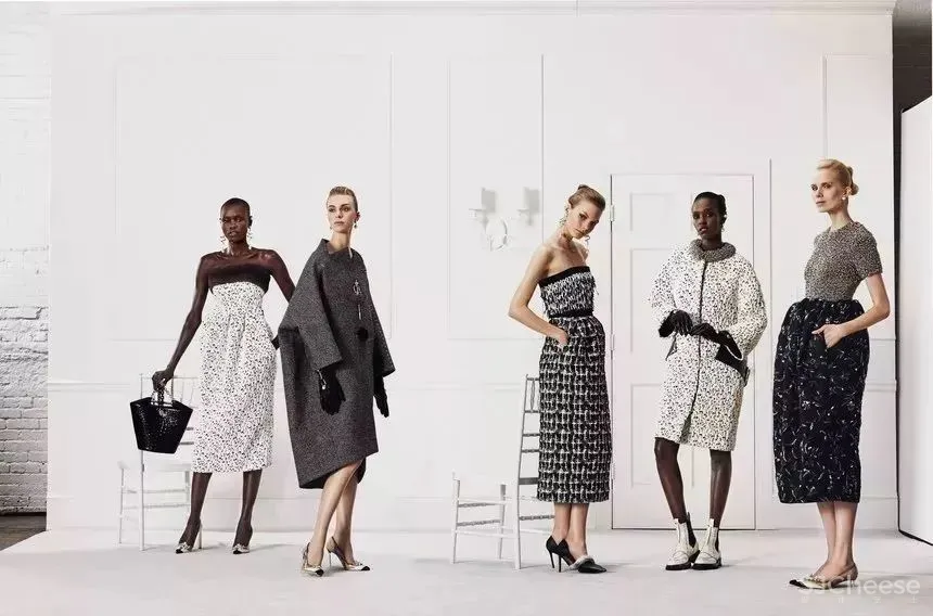 50度灰的设计让国际级时尚设计师Alexander Wang情有独钟!