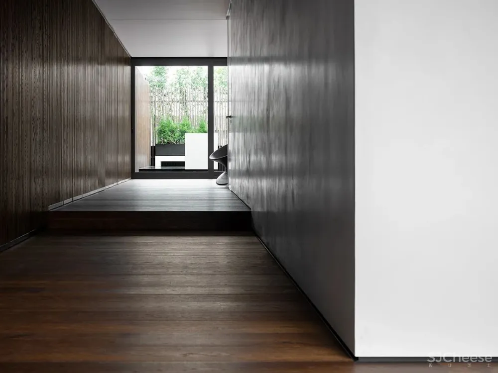 方磊 上海 555 m² 黄浦江畔顶层复式,大道至简,安静优雅!