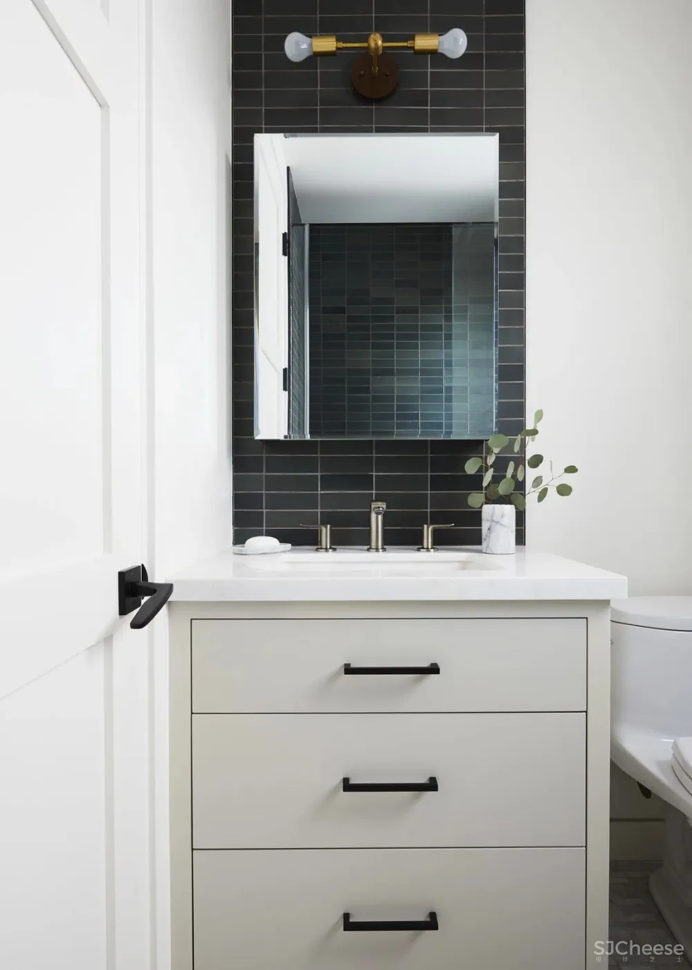 颠覆审美为空间注入质朴情感