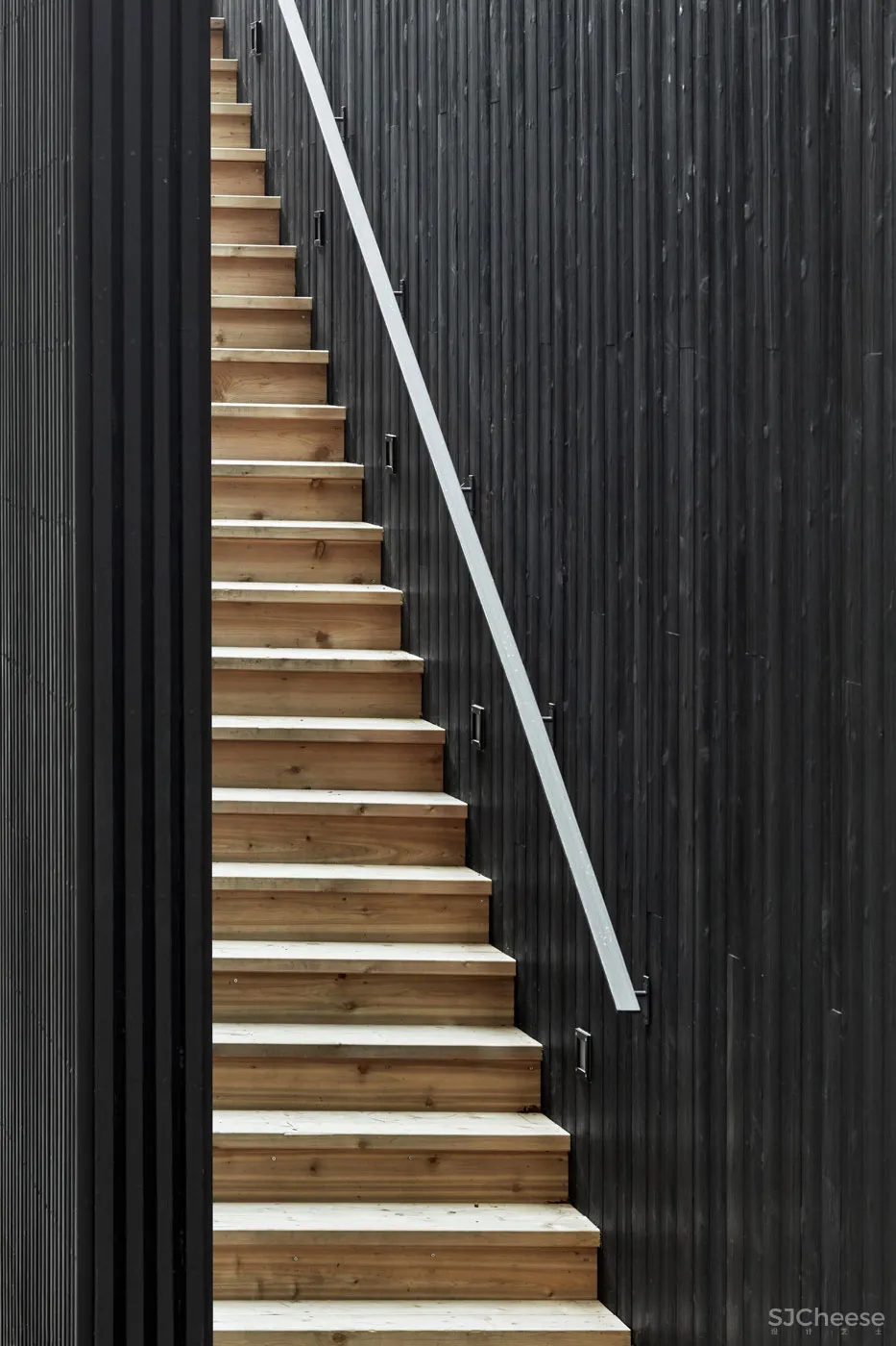 诗意空间的消解与重铸丨Akb Architects