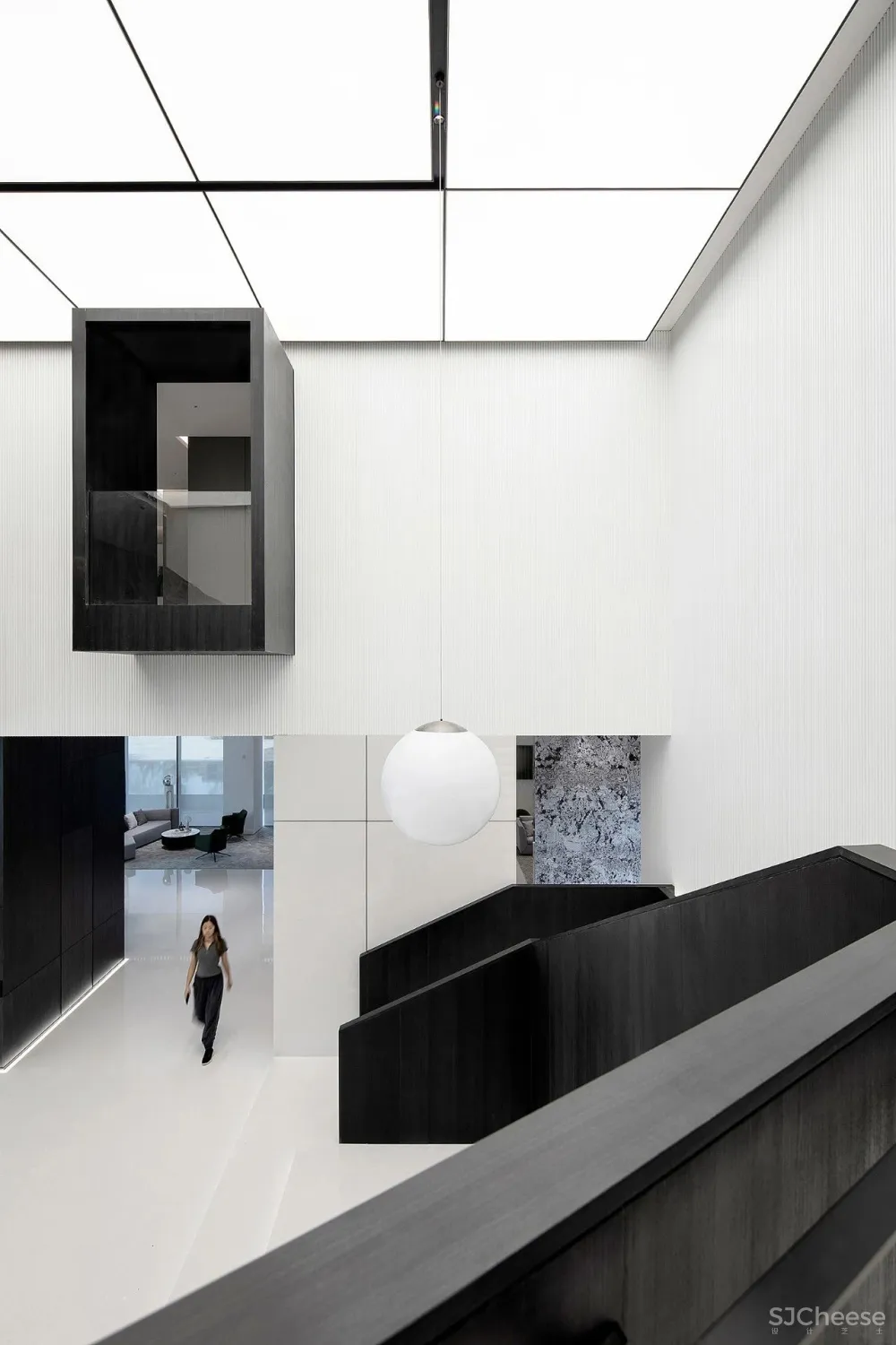 干净利落的现代设计,成就一脉相承的恢弘气韵!