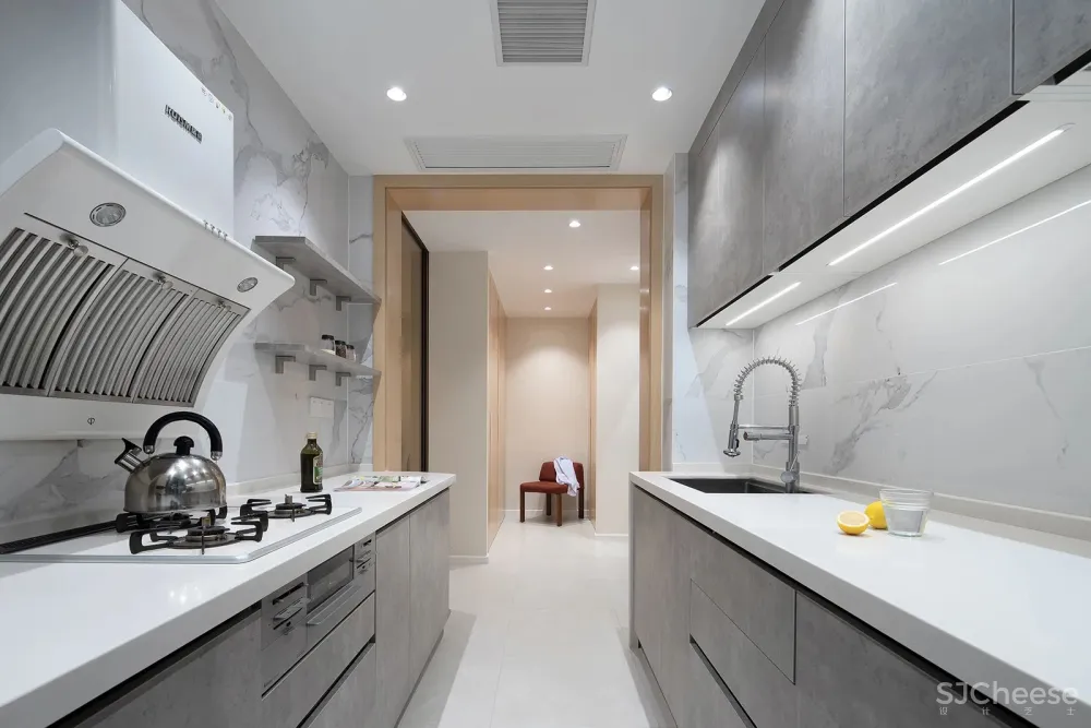 140㎡全透明的家,网红玻璃栈道 滑滑梯爽翻了!