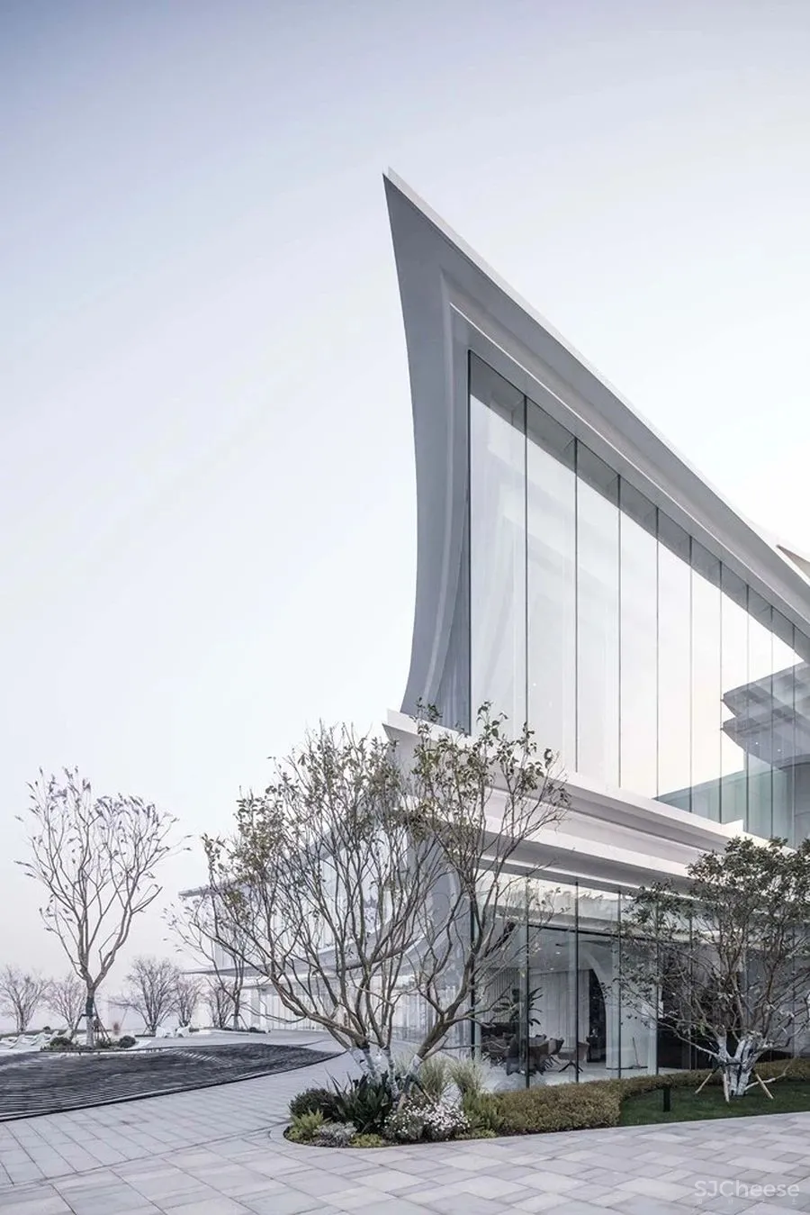 LWK PARTNERS丨2500㎡重庆江山雲出 • Legend未来人居艺术馆