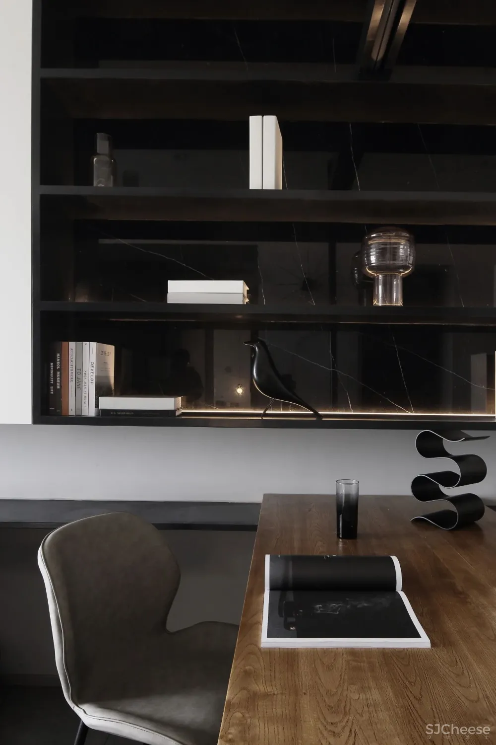 界面穿插、体块交叠,层次丰富的多维空间 云行设计