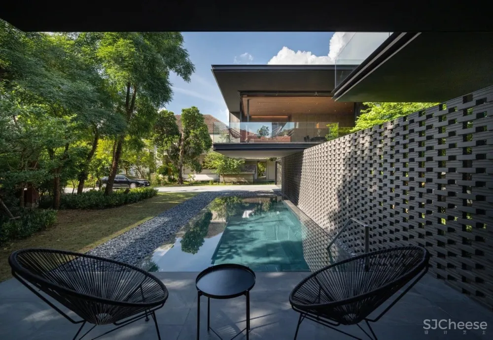 泰国机师450㎡的家,与阳光绿意一起呼吸!