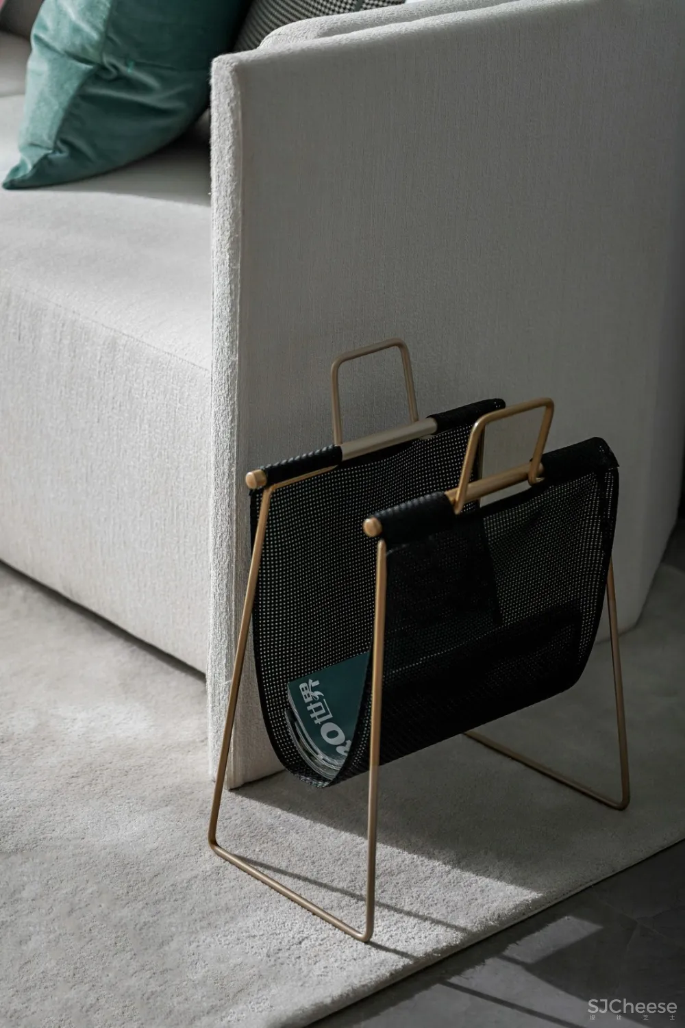 用保持童真的心态,天马行空与烂漫不羁写意空间的美。