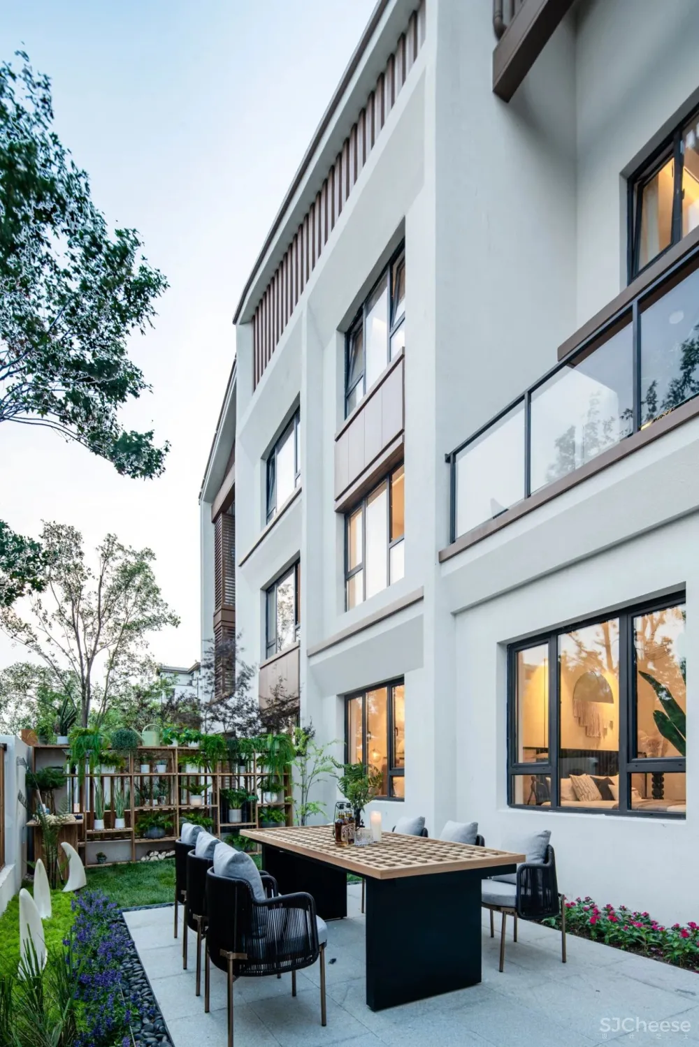 泰国机师450㎡的家,与阳光绿意一起呼吸!