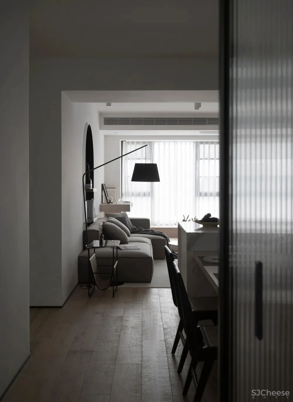 极致黑白 温润原木!