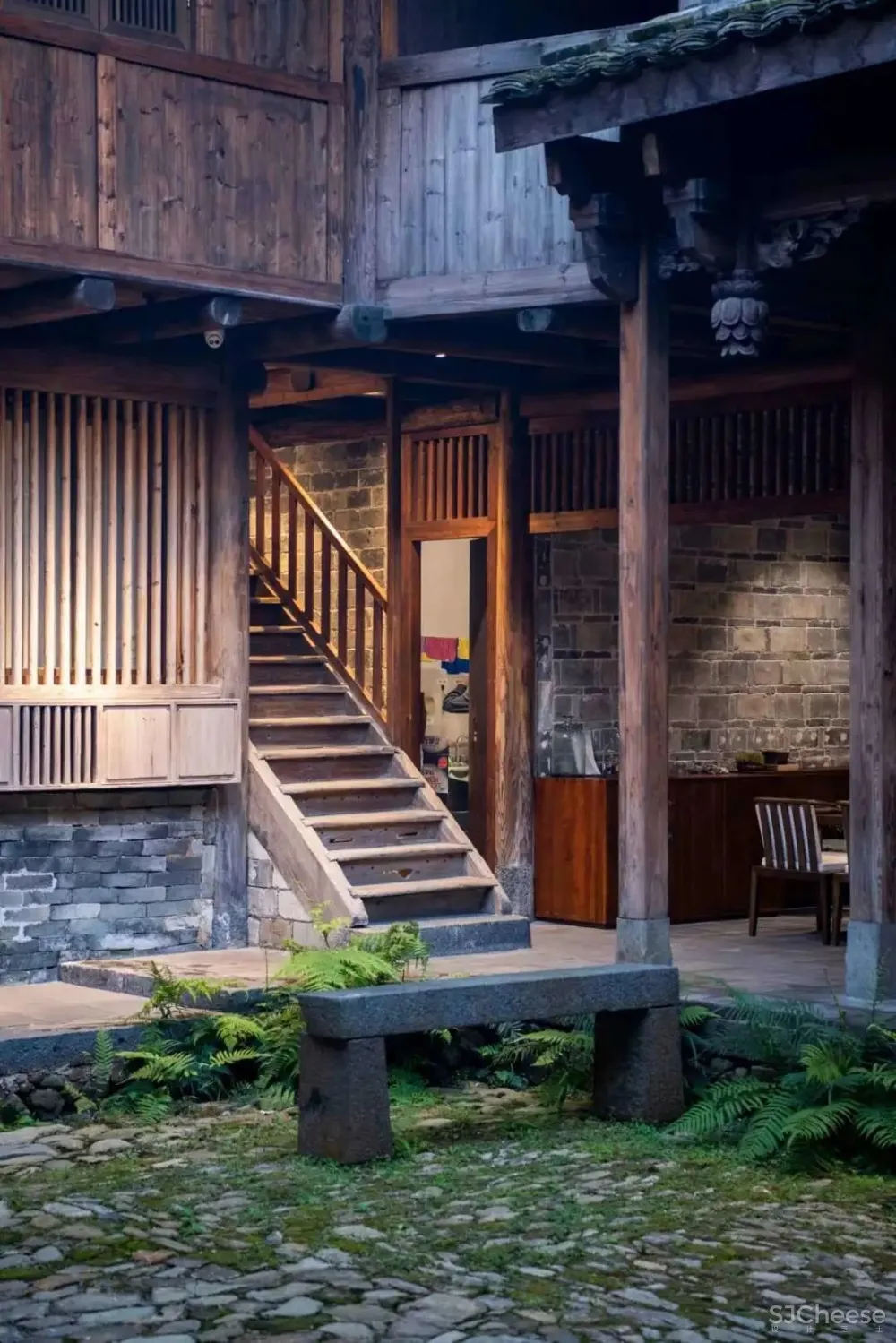 《花木兰》中国取景地藏着一间文艺酒店，改造百年土楼，仅26间房