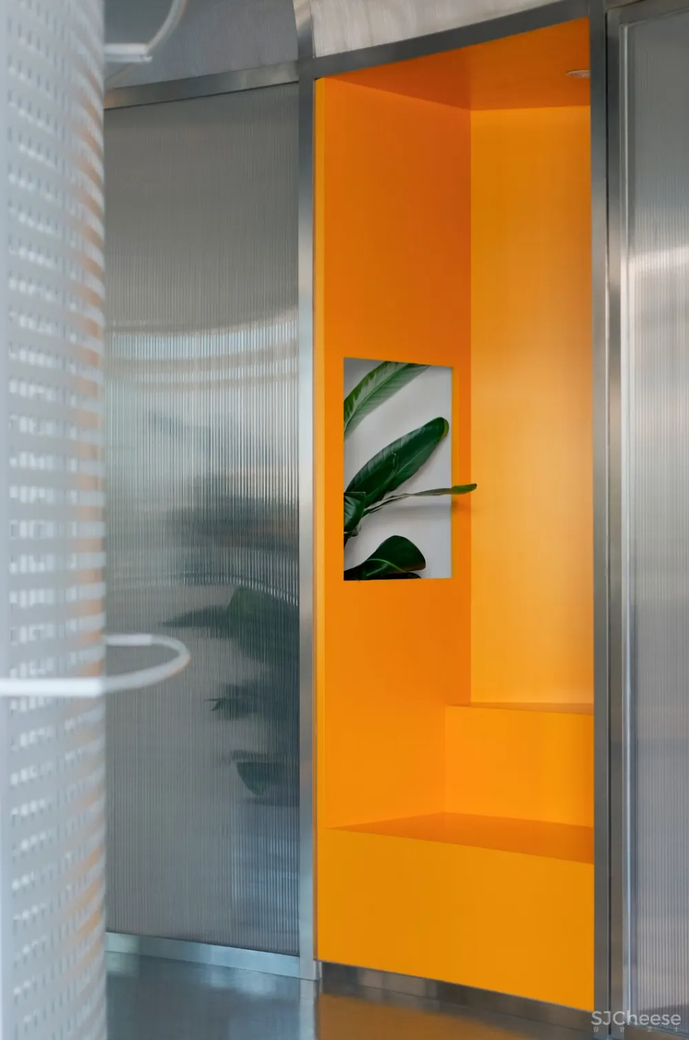 U形配饰展厅-序态设计研究室